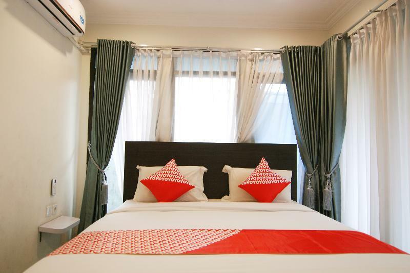 Oyo 202 Kuwera Inn Бандунг Экстерьер фото