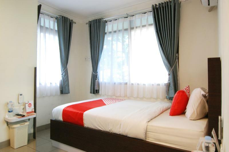 Oyo 202 Kuwera Inn Бандунг Экстерьер фото