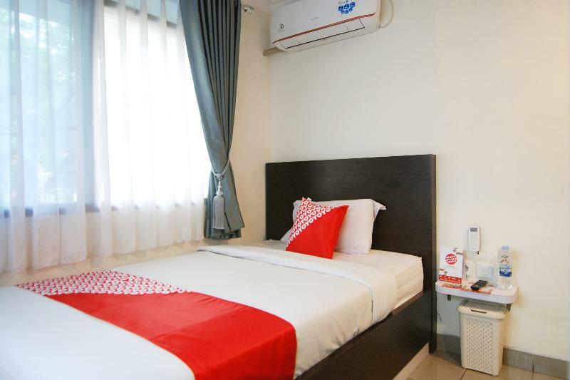 Oyo 202 Kuwera Inn Бандунг Экстерьер фото